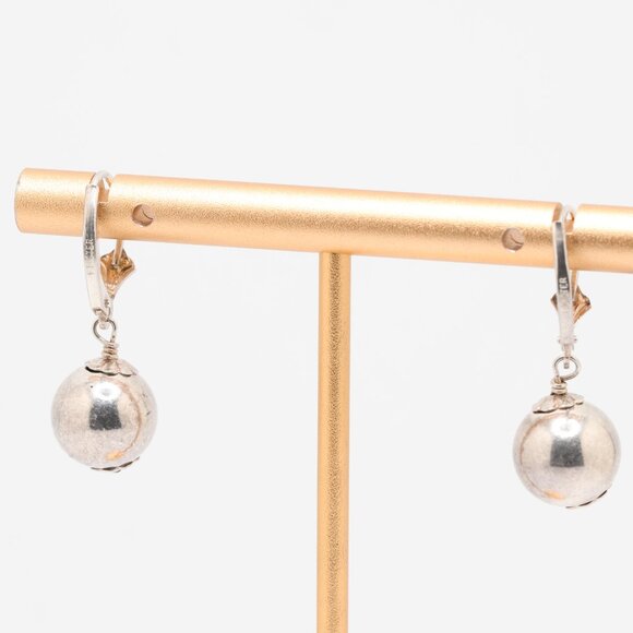Vintage Sterling Silver Polished Ball Lever Back Earrings - Picture 3 of 7